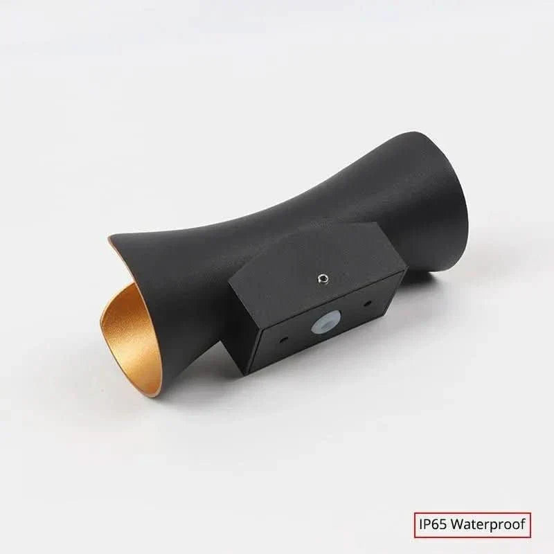 LumaCurve Arched Exterior LED Wall Lamp IP65 Weatherproof