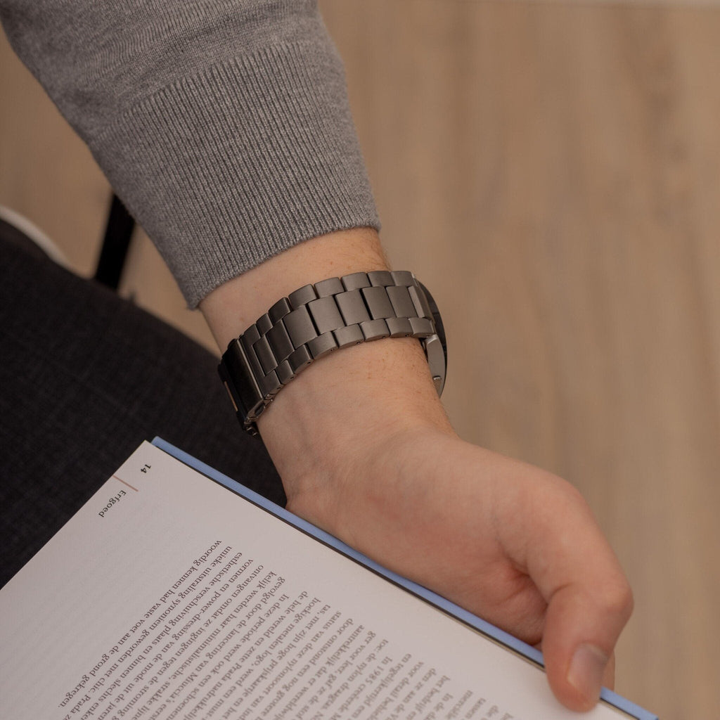 Samsung Galaxy Watch 5 Pro Graphite Titanium Wristband