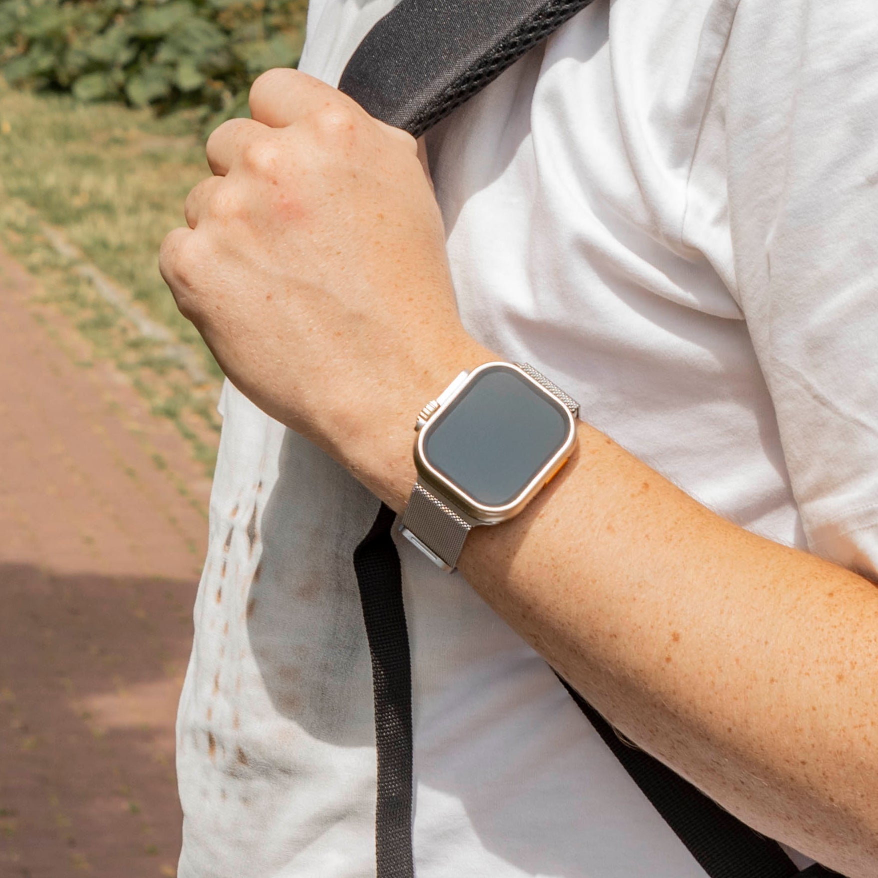 Champagne Finish Milanese Strap For Apple Watch Edition