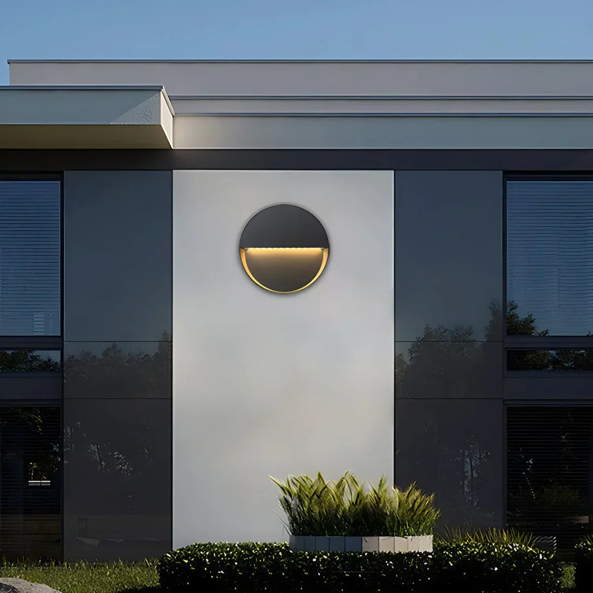 Outdoor Wall Light With Round Or Square Shape Waterproof Exterior Fixture