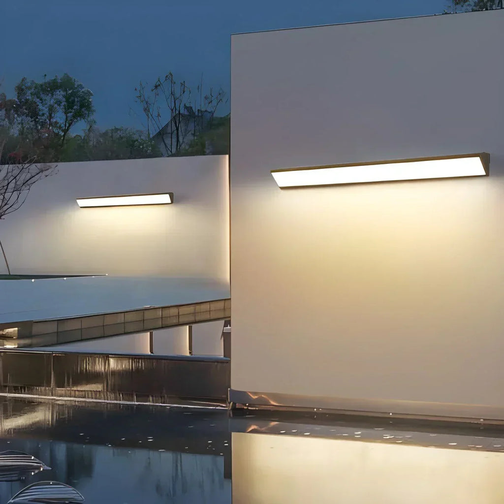 Weatherproof Outdoor Wall Light For Exterior Spaces