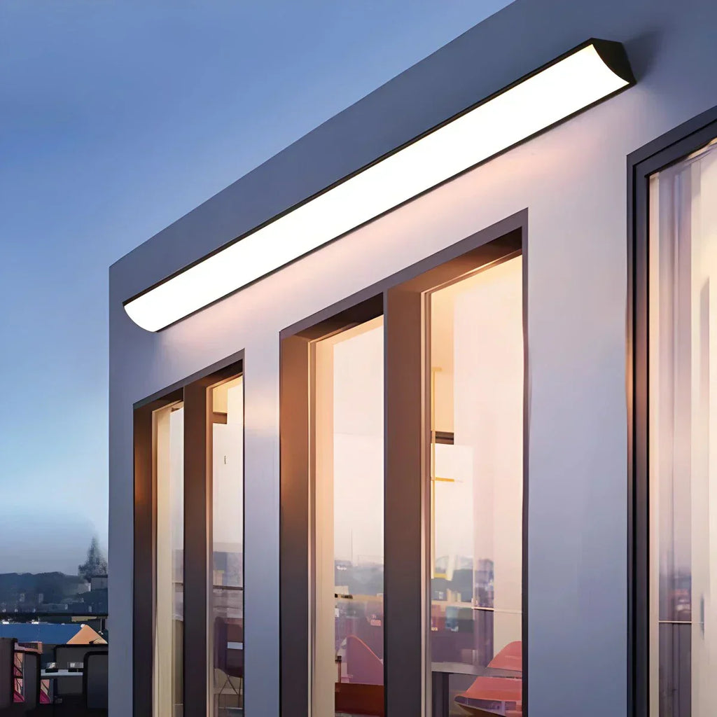 Weatherproof Outdoor Wall Light For Exterior Spaces