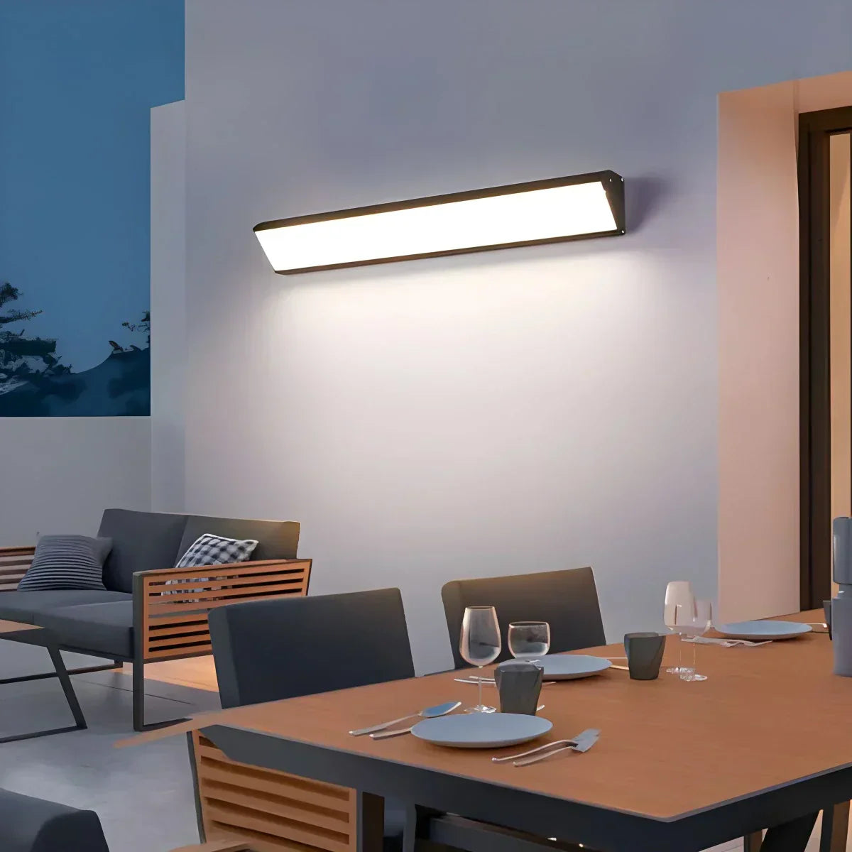 Weatherproof Outdoor Wall Light For Exterior Spaces