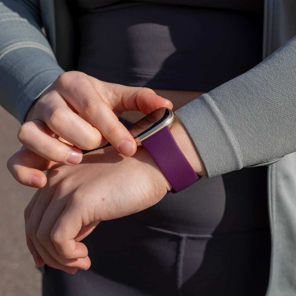 Fitbit Versa 3 Deep Purple Classic Silicone Wrist Strap