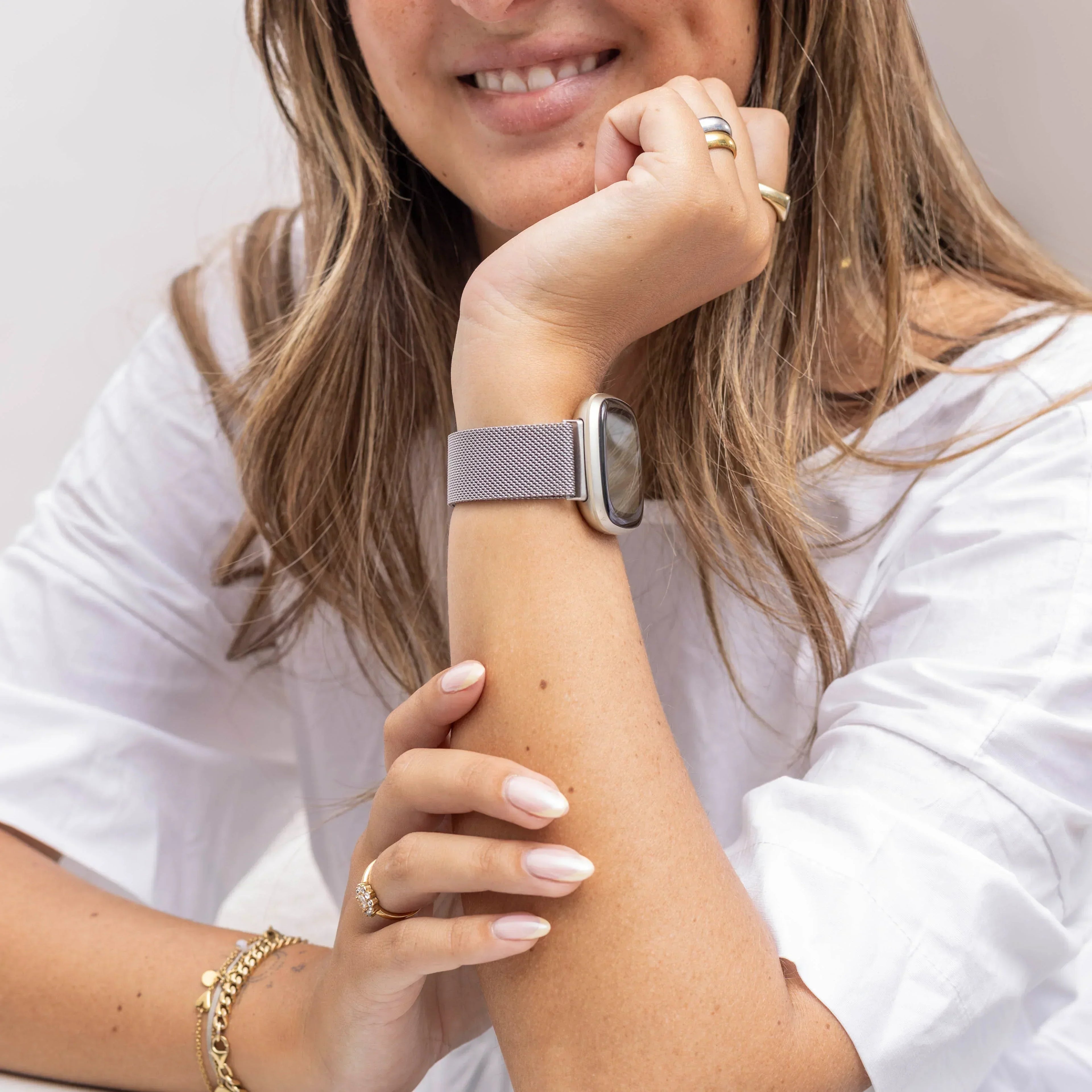 Fitbit Versa 4 Milanese Band In Silver Finish Sheen