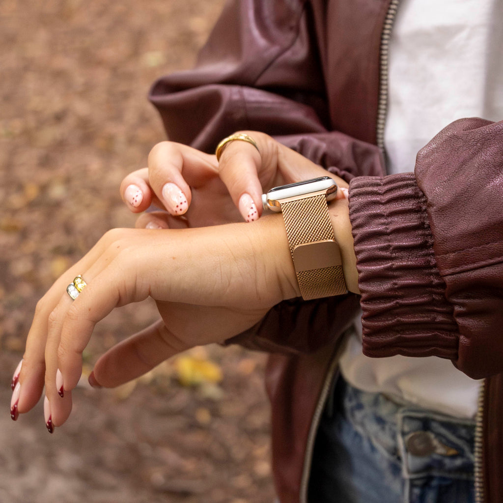 Apple Watch Rose Gold Milanese Band Finished In Elegant Style