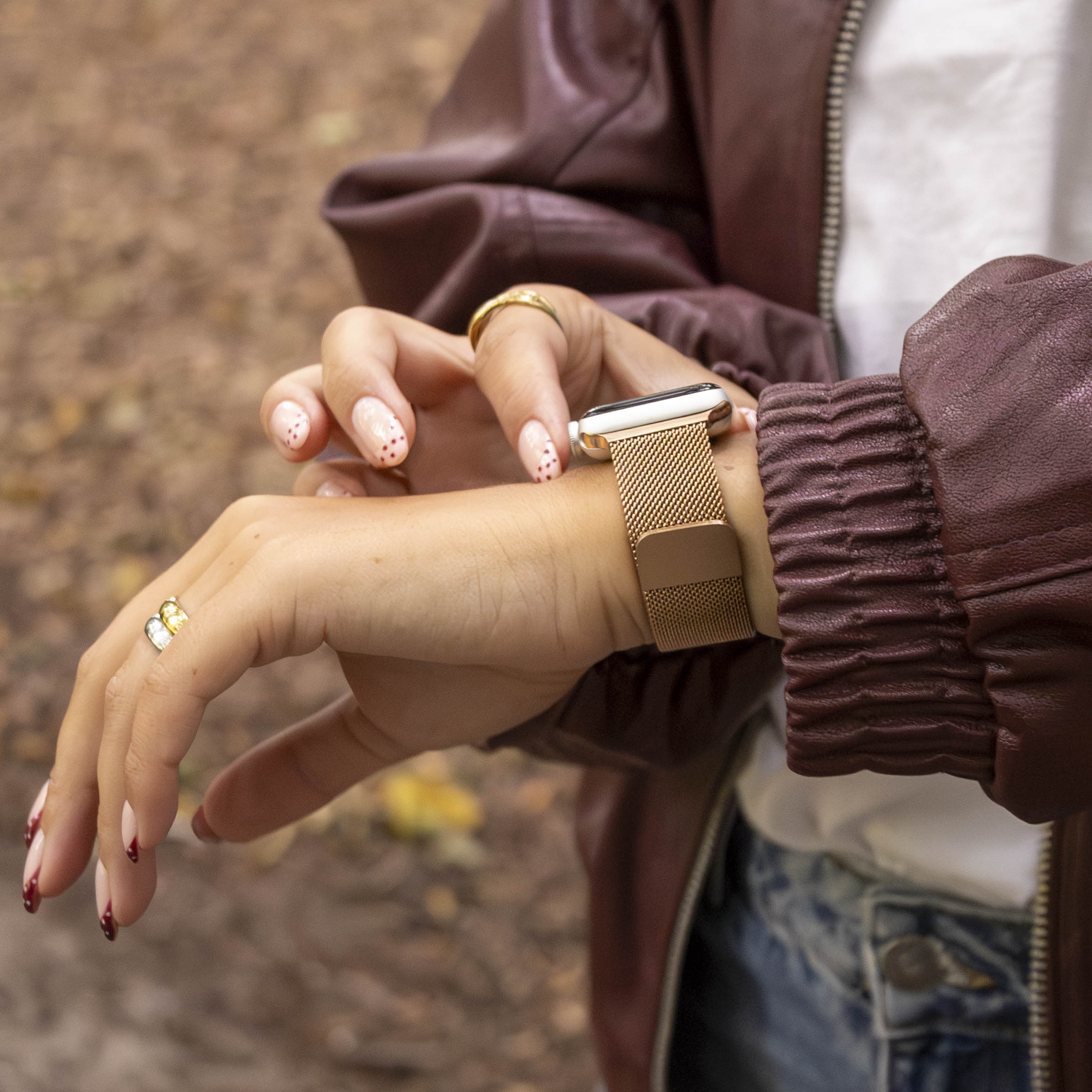 Apple Watch Rose Gold Milanese Band Finished In Elegant Style