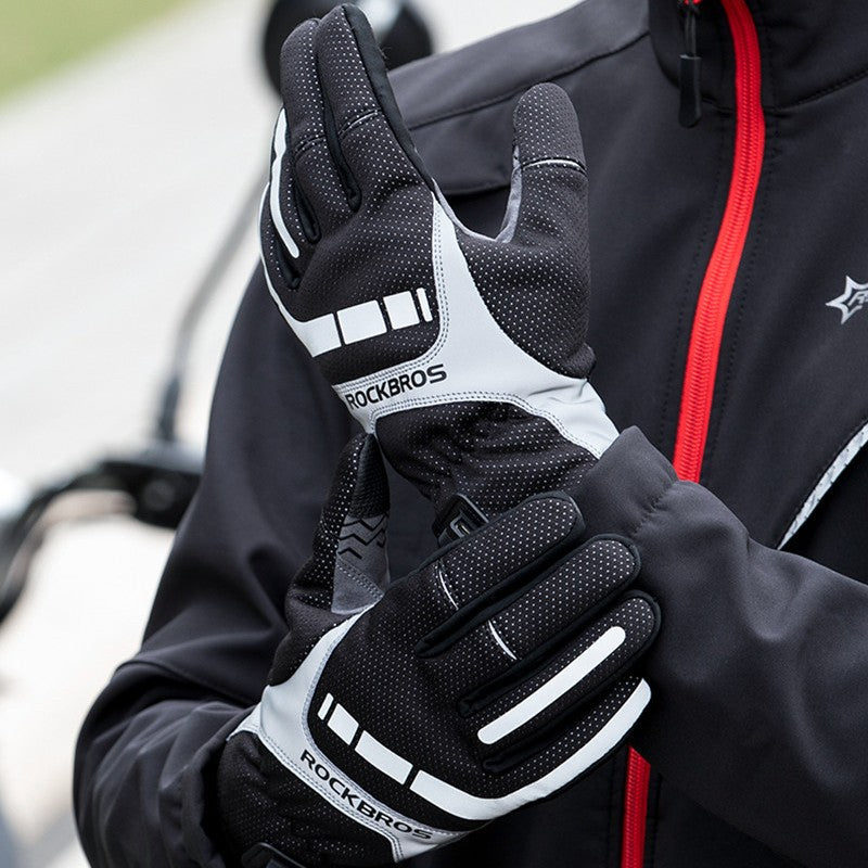 Heated Gloves With Touchscreen Tips And Reflective Strips