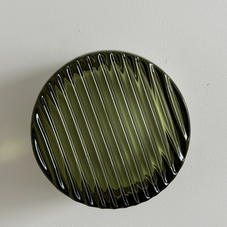 Sleek Glass Wall Sconce With Integrated LED Lighting For Modern Homes