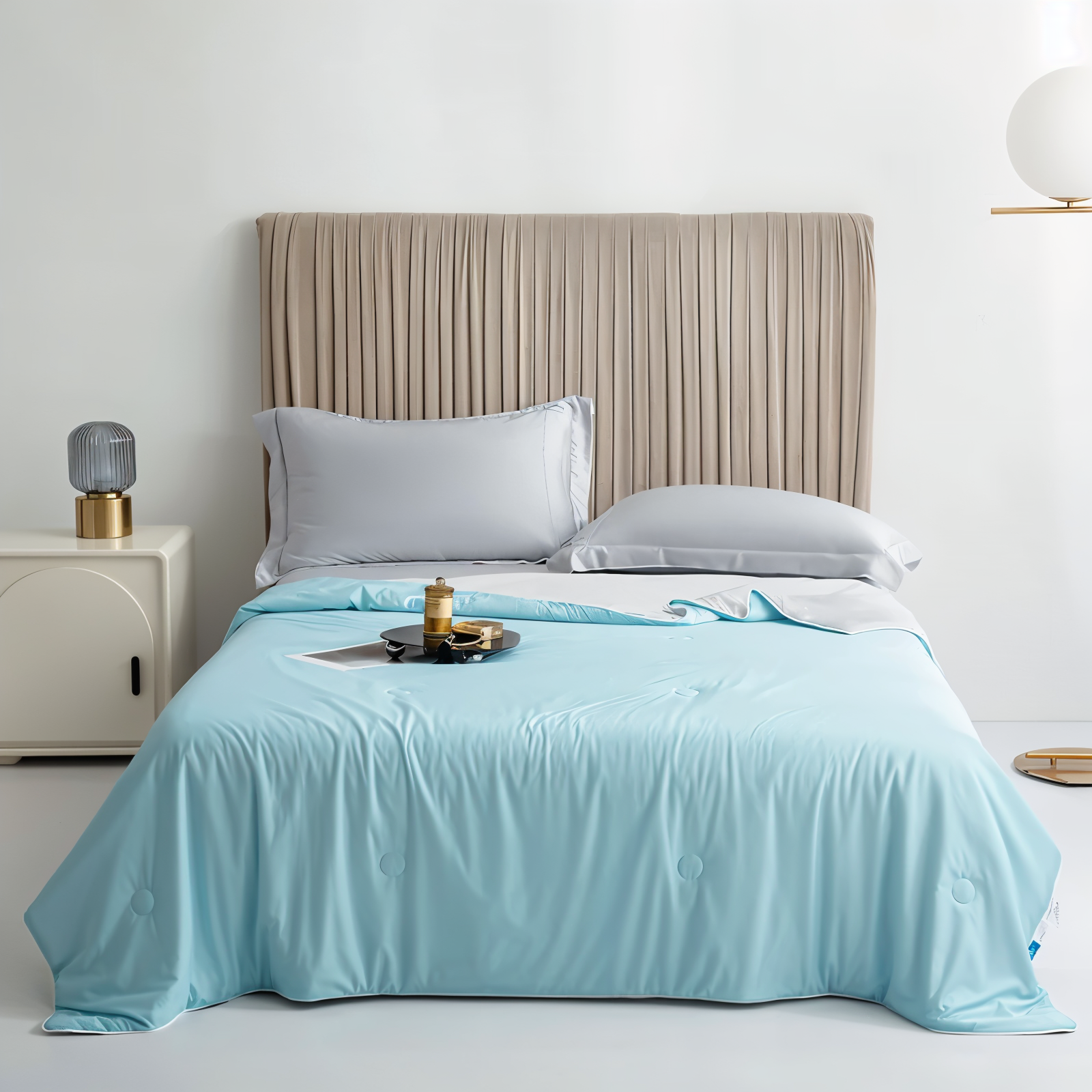 SnowPlume Cooling Blanket, Reversible Bed Cover, Hypoallergenic Comfort for Hot Sleepers