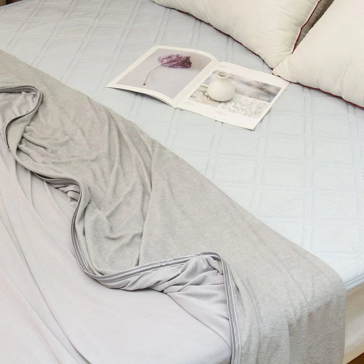 IceFabric Cotton Cooling Blanket For Lightweight Breathable Sleep