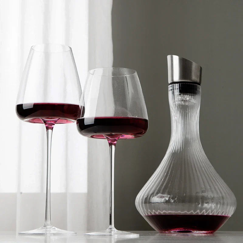 Elegant Crystal Glassware Set With Leadless Design For Special Occasions