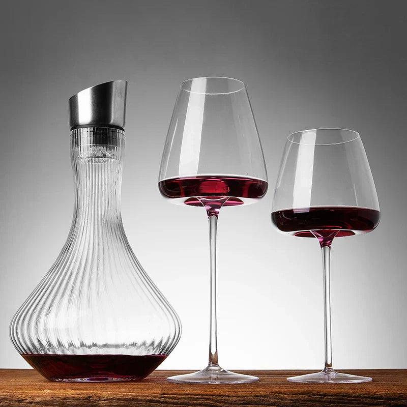 Elegant Crystal Glassware Set With Leadless Design For Special Occasions