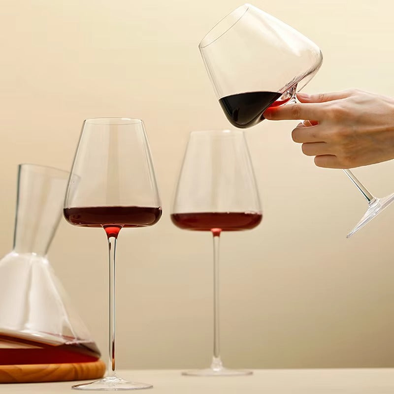 Elegant Crystal Glassware Set With Leadless Design For Special Occasions