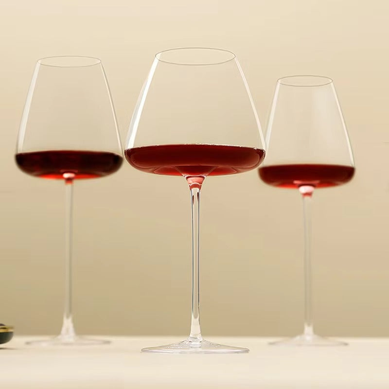 Elegant Crystal Glassware Set With Leadless Design For Special Occasions