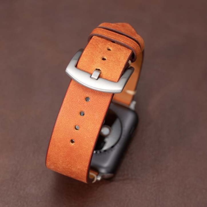 Premium Leather Strap For Apple Watch With Timeless Craftsmanship