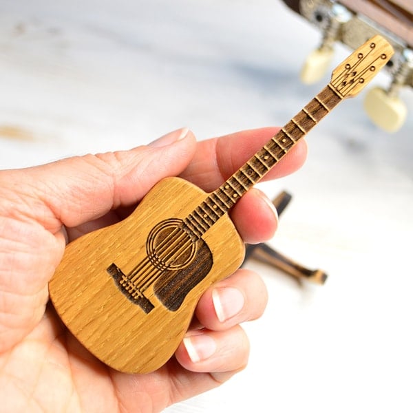 Guitar Pick Box Made Of Wood With Engraved Design And Stand For Personal Gifts