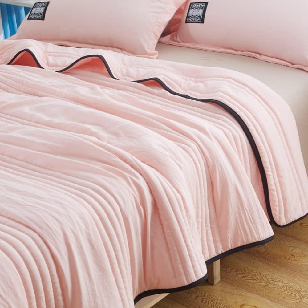 EverChill Cooling Blanket With Lightweight Hypoallergenic Fabric For Hot Sleepers