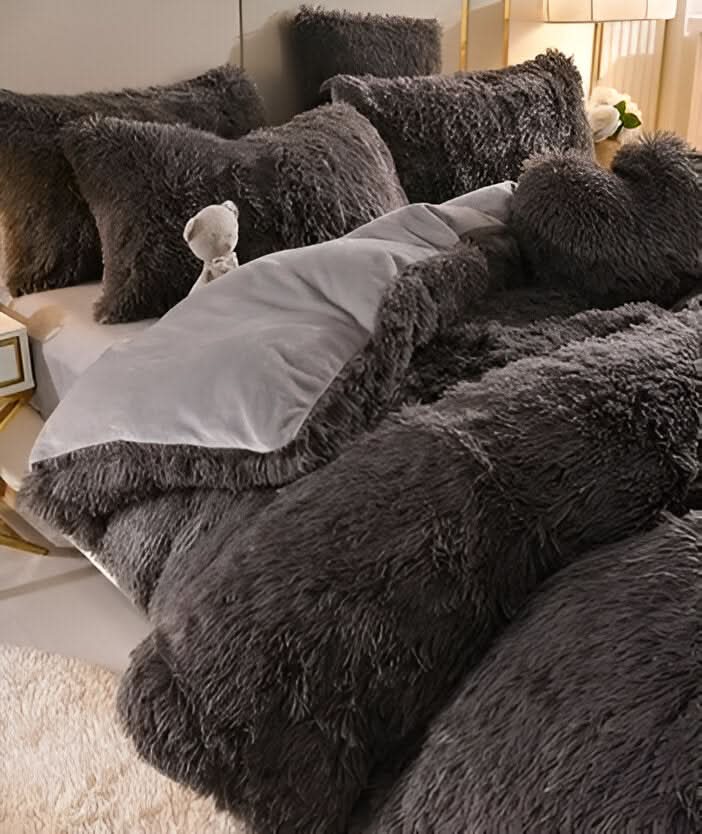 FLUFFUREST Plush Fleece Bedding Set For Year Round Comfort