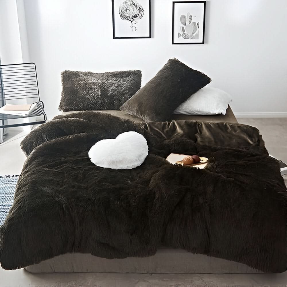 FLUFFUREST Plush Fleece Bedding Set For Year Round Comfort
