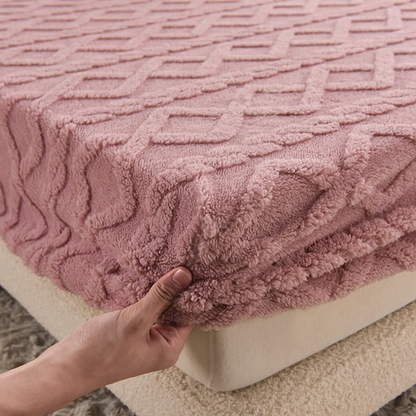 FlannelDream Velvet Fitted Sheet With Deep Pocket For All Seasons