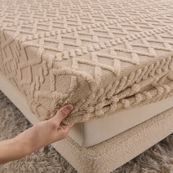 FlannelDream Velvet Fitted Sheet With Deep Pocket For All Seasons