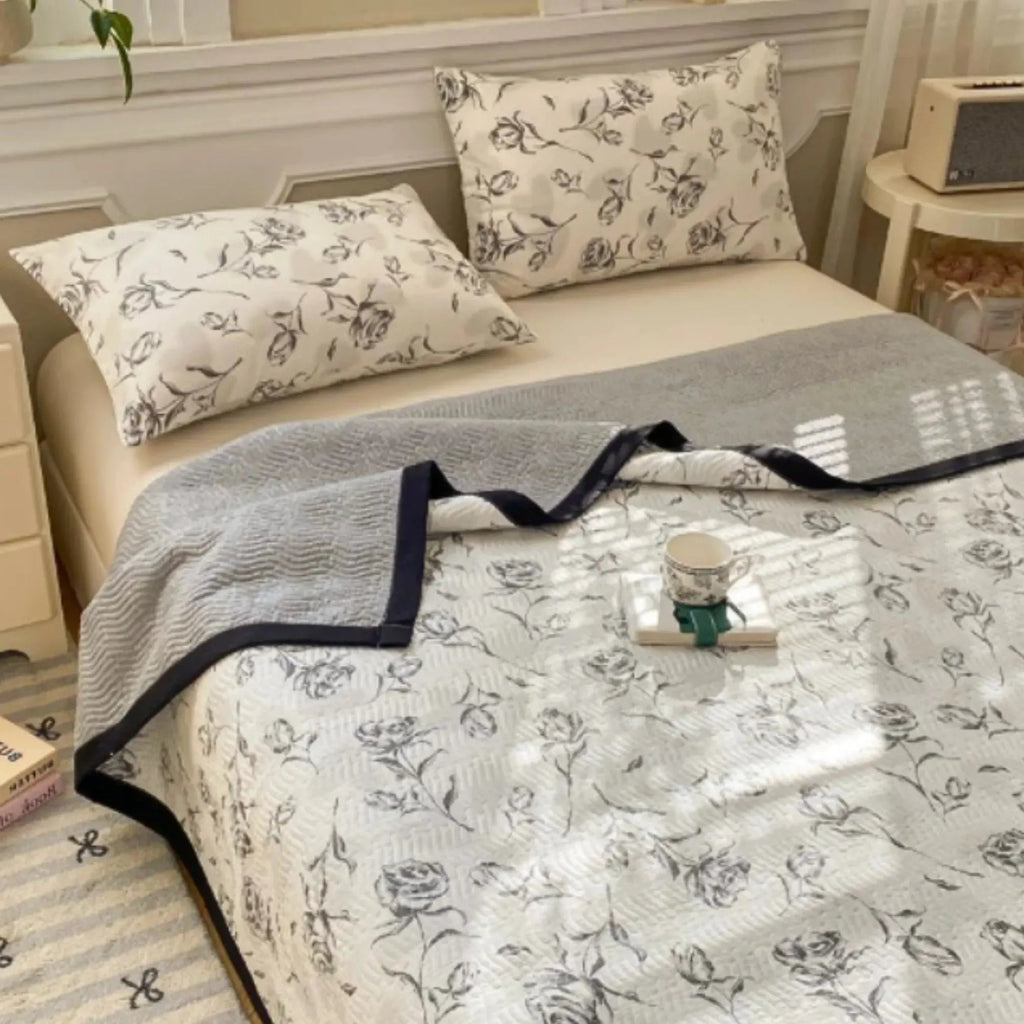 Floral Bedding Set With Soft Microfiber Duvet Covers And Hidden Zipper Year-Round Comfort
