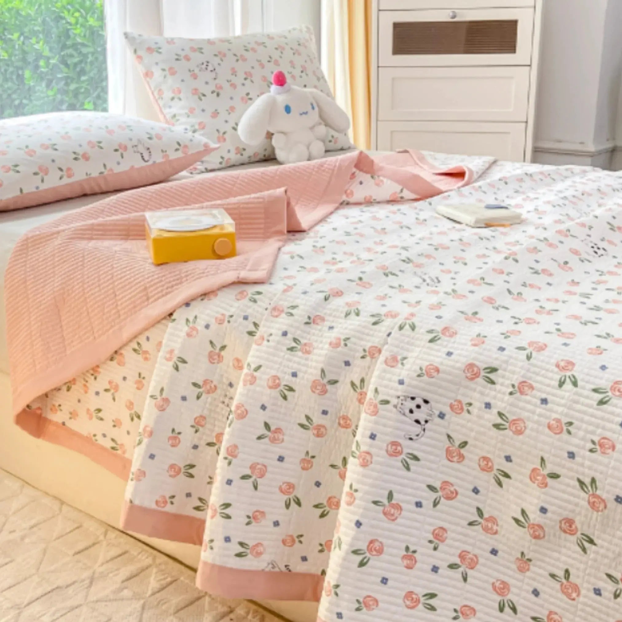 Floral Bedding Set With Soft Microfiber Duvet Covers And Hidden Zipper Year-Round Comfort