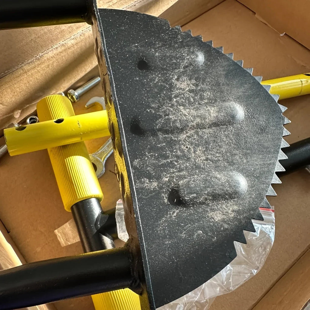 Garden EdgeMaster Manual Edger Crescent Blade And Ergonomic Handle