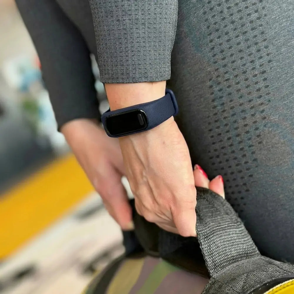Dark Blue Silicone Replacement Band for Garmin Vivosmart 5