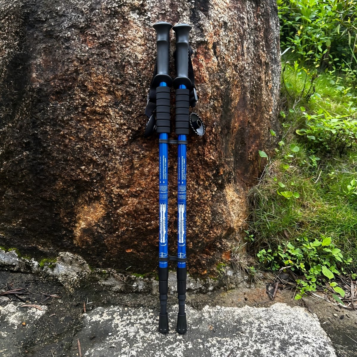 Hikemaster Pro Adjustable Trekking Poles In Aluminum With Shock Absorption For Outdoors