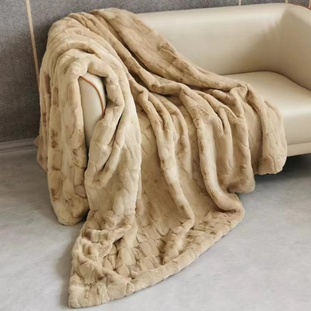 Heavenly Retreat Dual-Layer Faux Fur Throw Blanket For Cozy Comfort
