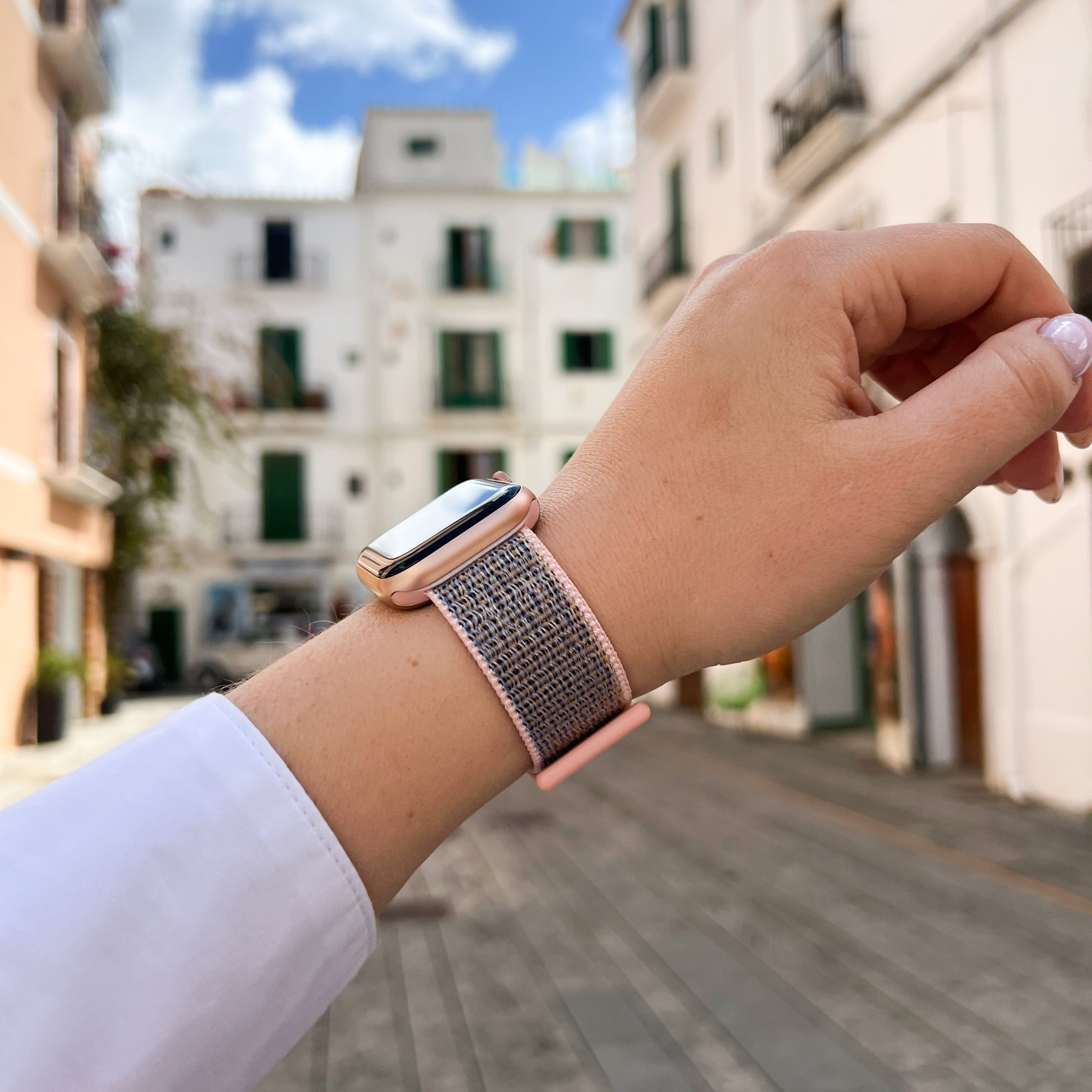 Apple Watch Nylon Band In Soft Pink For All Day Comfort