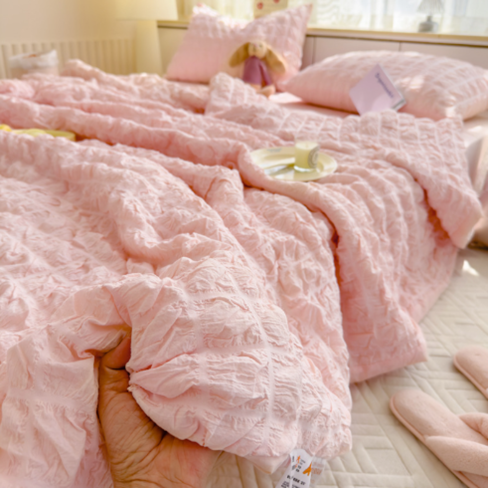 IYA Lightweight Heating Blanket With Breathable Softness For Summer Comfort