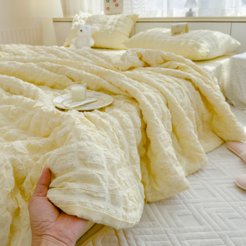 IYA Lightweight Heating Blanket With Breathable Softness For Summer Comfort