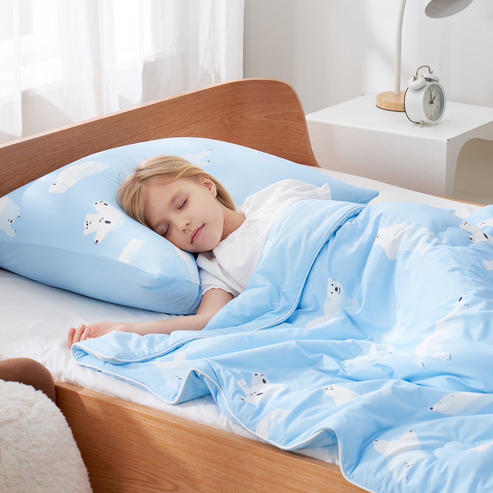 Outlast Technology Kids Comforter, Temperature-Regulating, Soft And Breathable