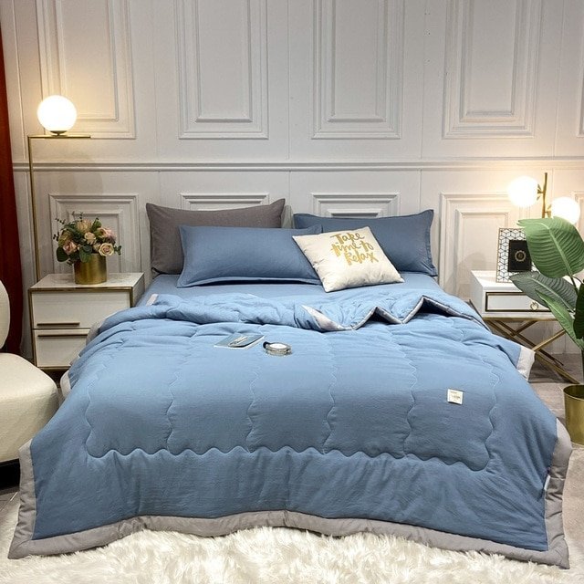 Layla Breathable Summer Blanket With Moisture Regulation For Cool Comfort