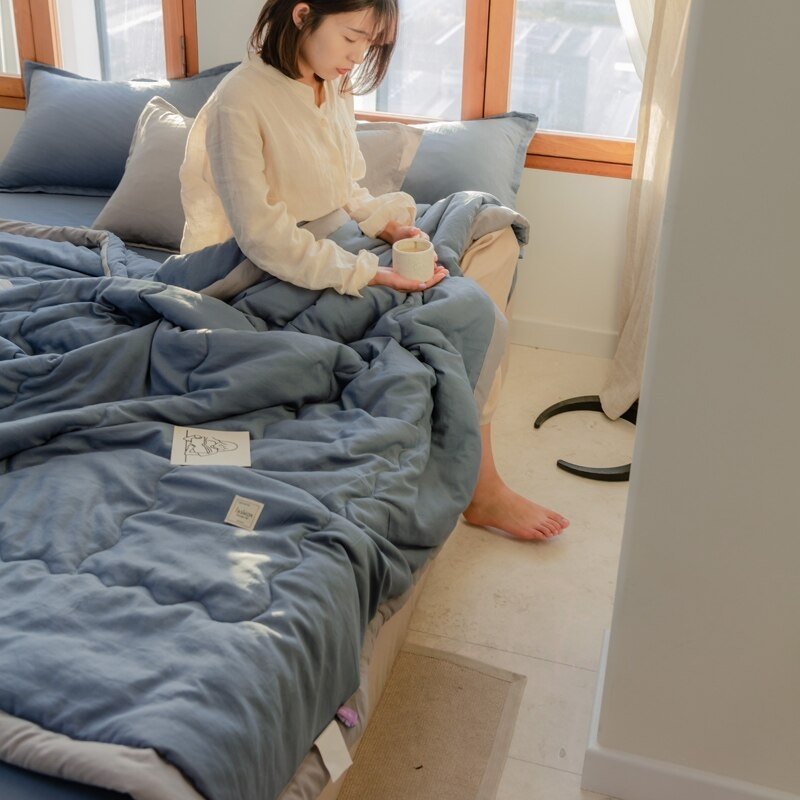 Layla Breathable Summer Blanket With Moisture Regulation For Cool Comfort