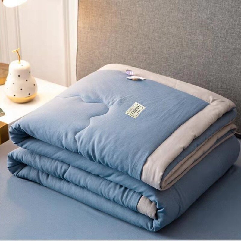 Layla Breathable Summer Blanket With Moisture Regulation For Cool Comfort
