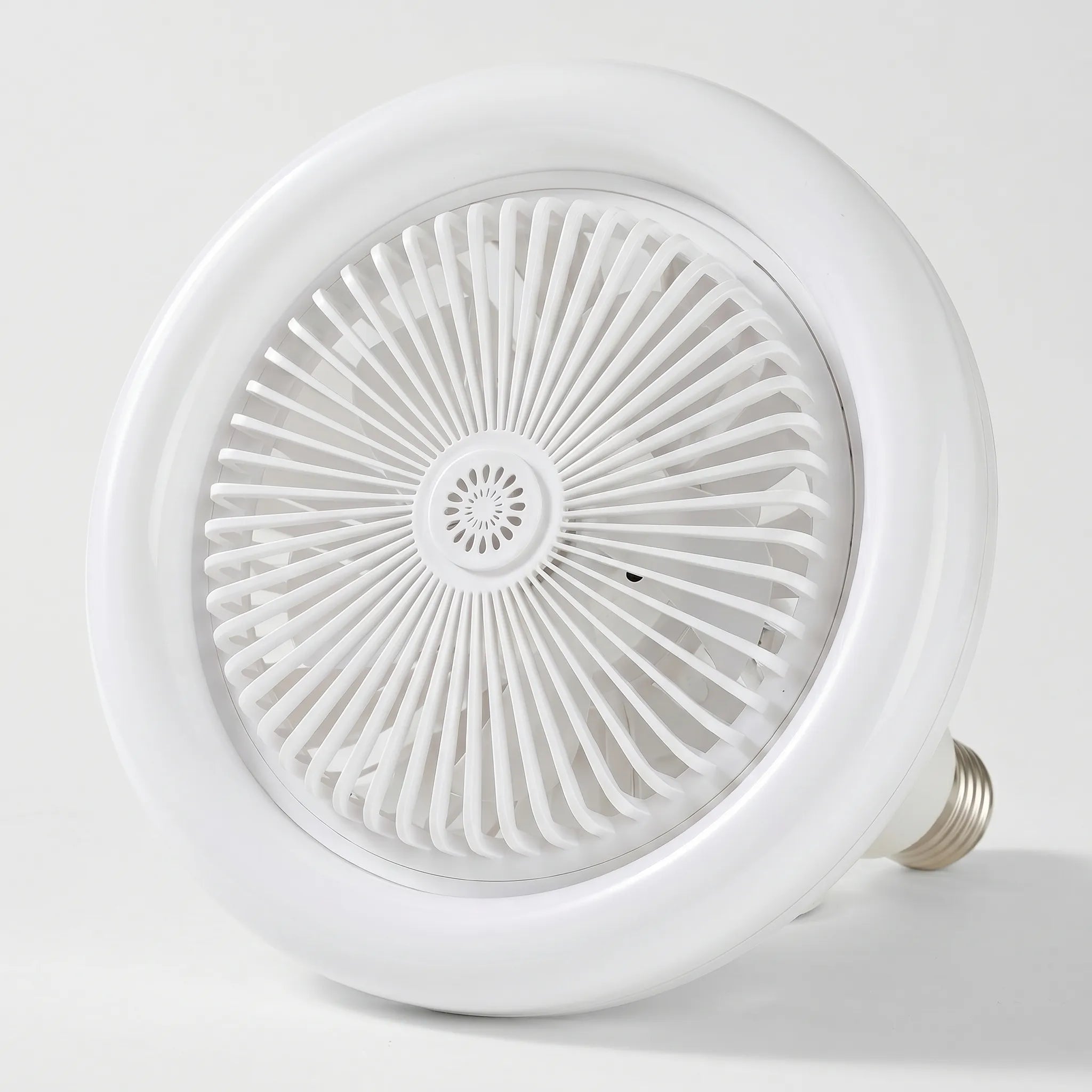 Socket Mounted Ceiling Fan -  Cooling Small Rooms - Ormexis