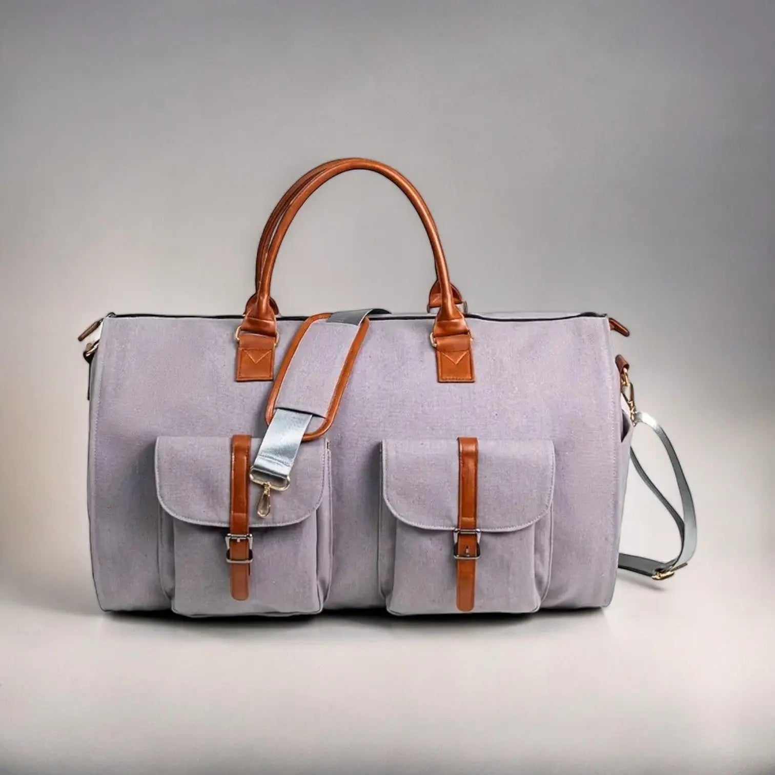 Luxe Duffle Bag Made Of Leather With Roomy Interior And Comfortable Handles