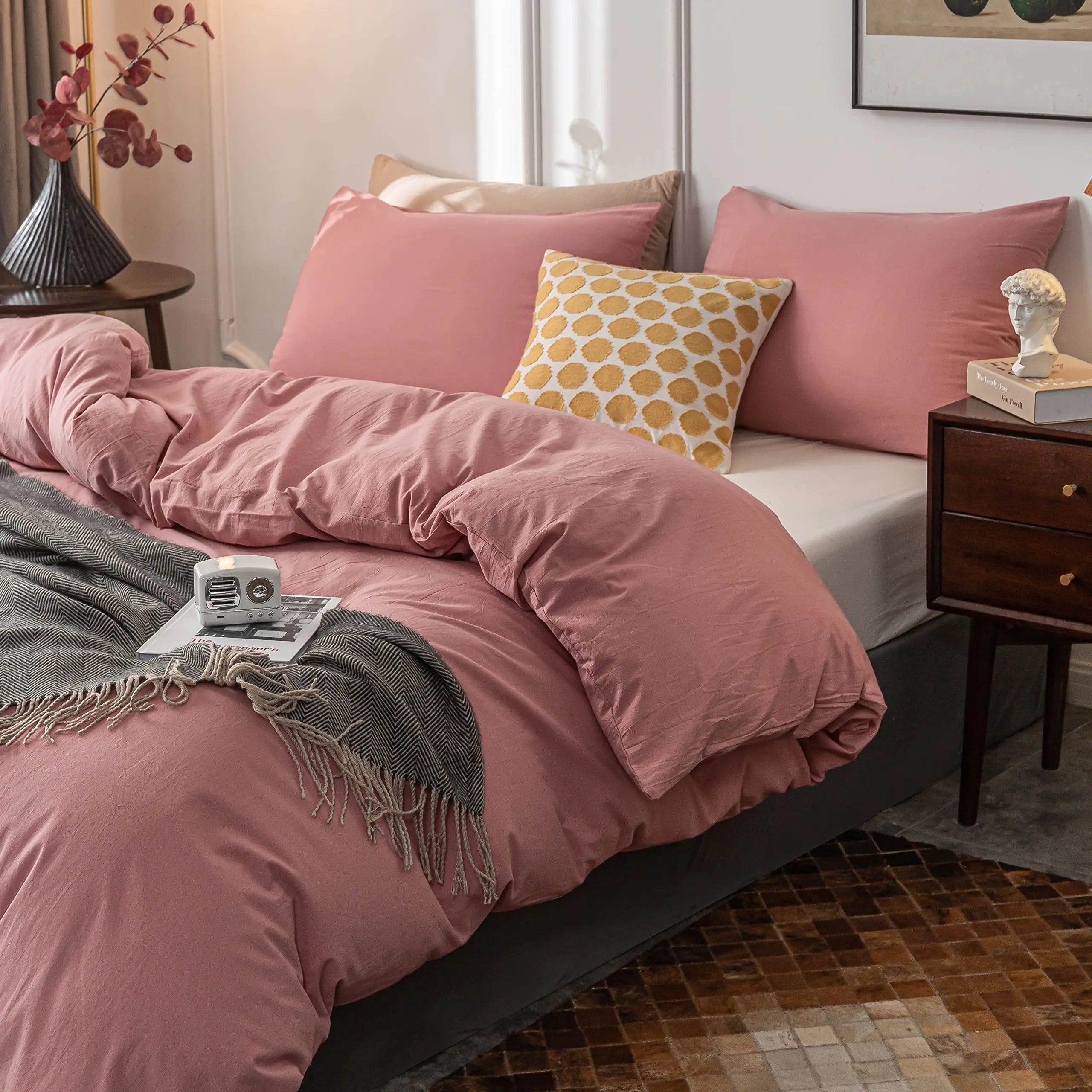 Elegant Microfiber Duvet Cover Kit With Zipper Closure For Breathable All-Season Comfort