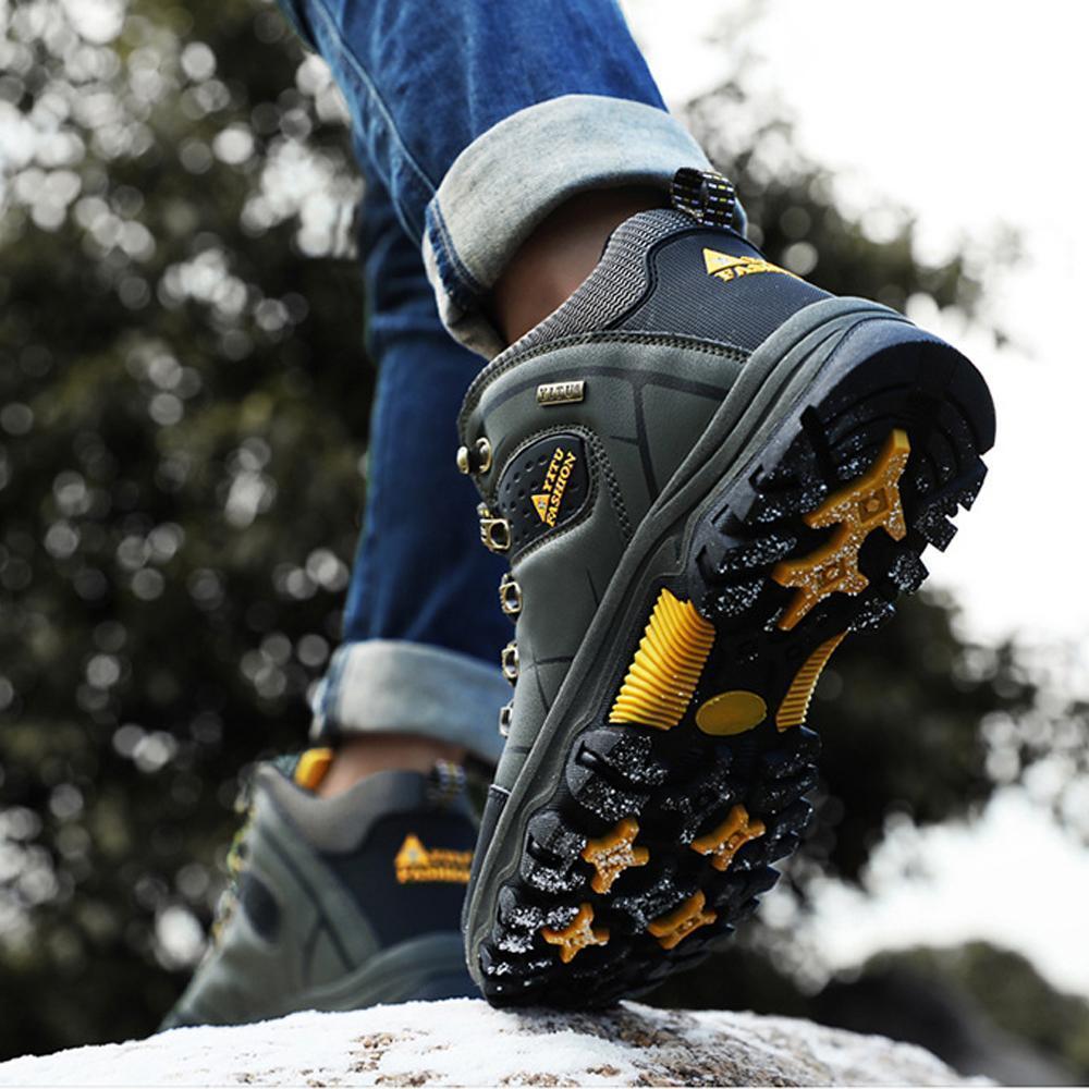 Winter Comfort Hiking Boots For Men Lined With Fleece And Waterproof