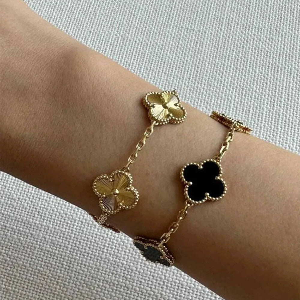 Nature's Charm Adjustable Chain Clover Bracelet For Timeless Style