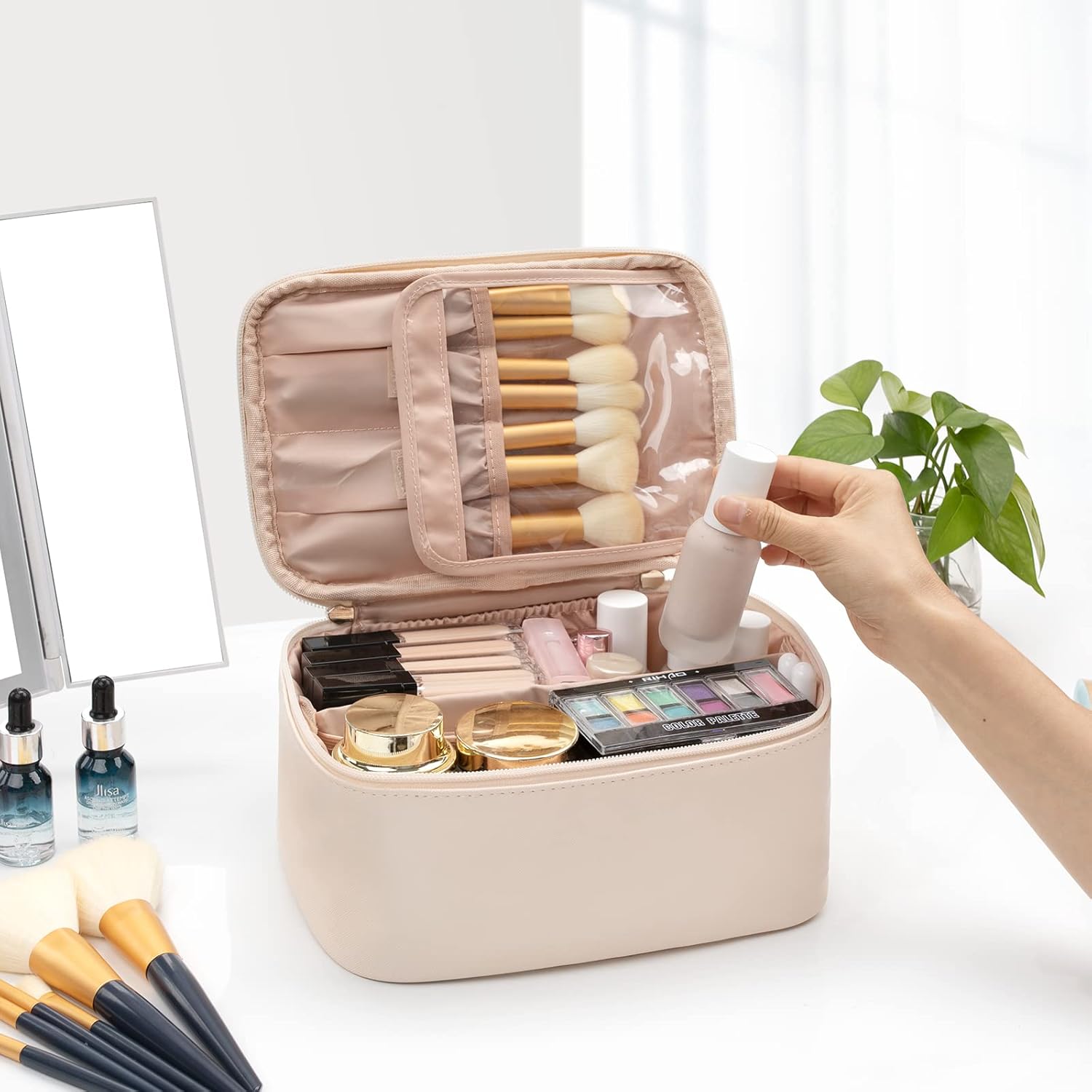 Nora Luxe Portable Makeup Organizer With Adjustable Compartments For Travel