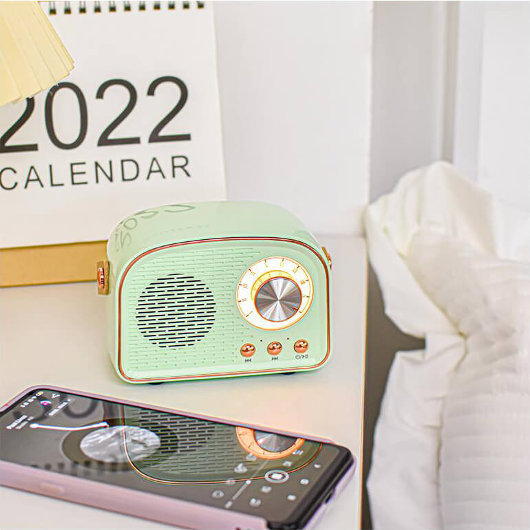 NostalgiaWave Classic Bluetooth Speaker With Vintage Radio Look And Rich Sound