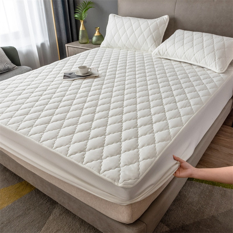 Waterproof Mattress Protector With Anti-Slip Design For Maximum Mattress Protection