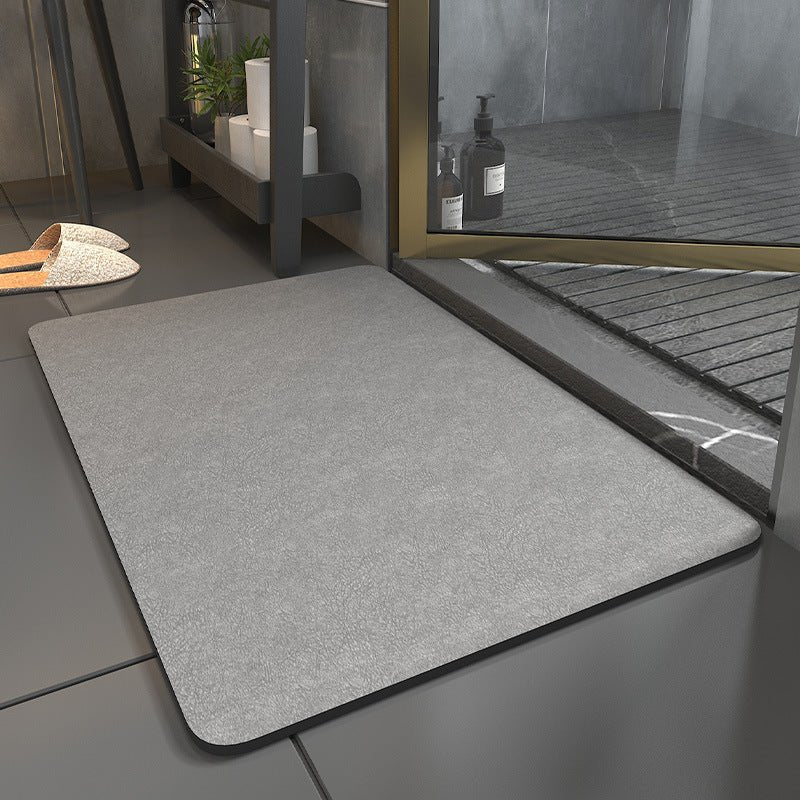 Moisture-Absorbing Bath Mat With Anti-Slip Surface For Everyday Use