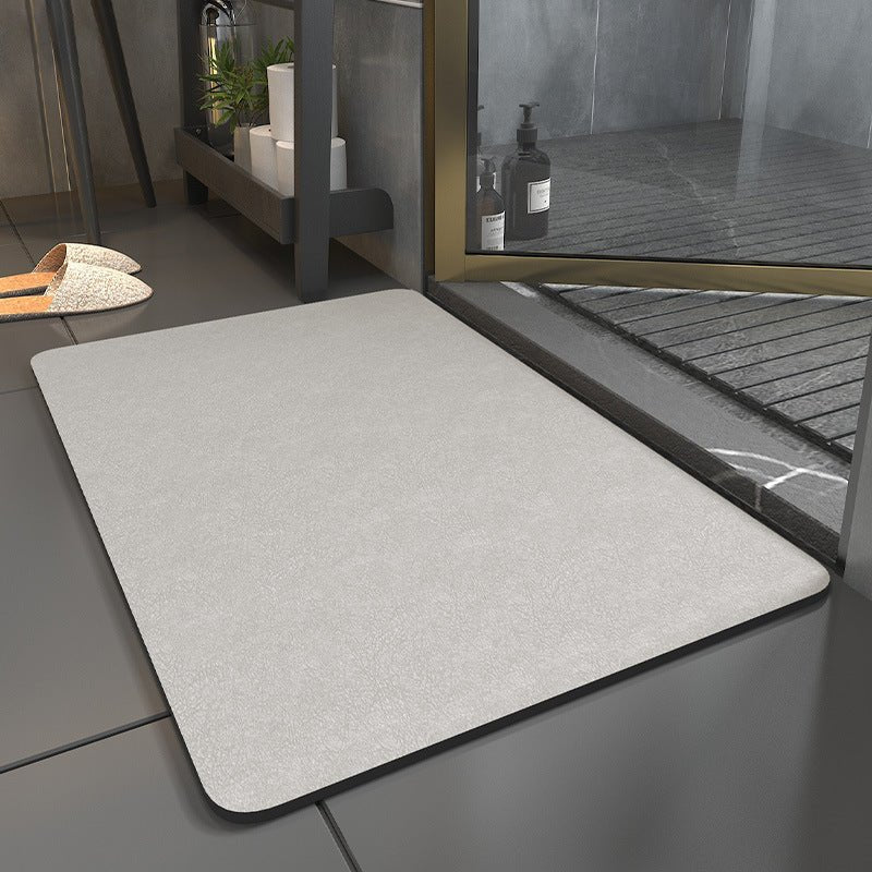 Moisture-Absorbing Bath Mat With Anti-Slip Surface For Everyday Use