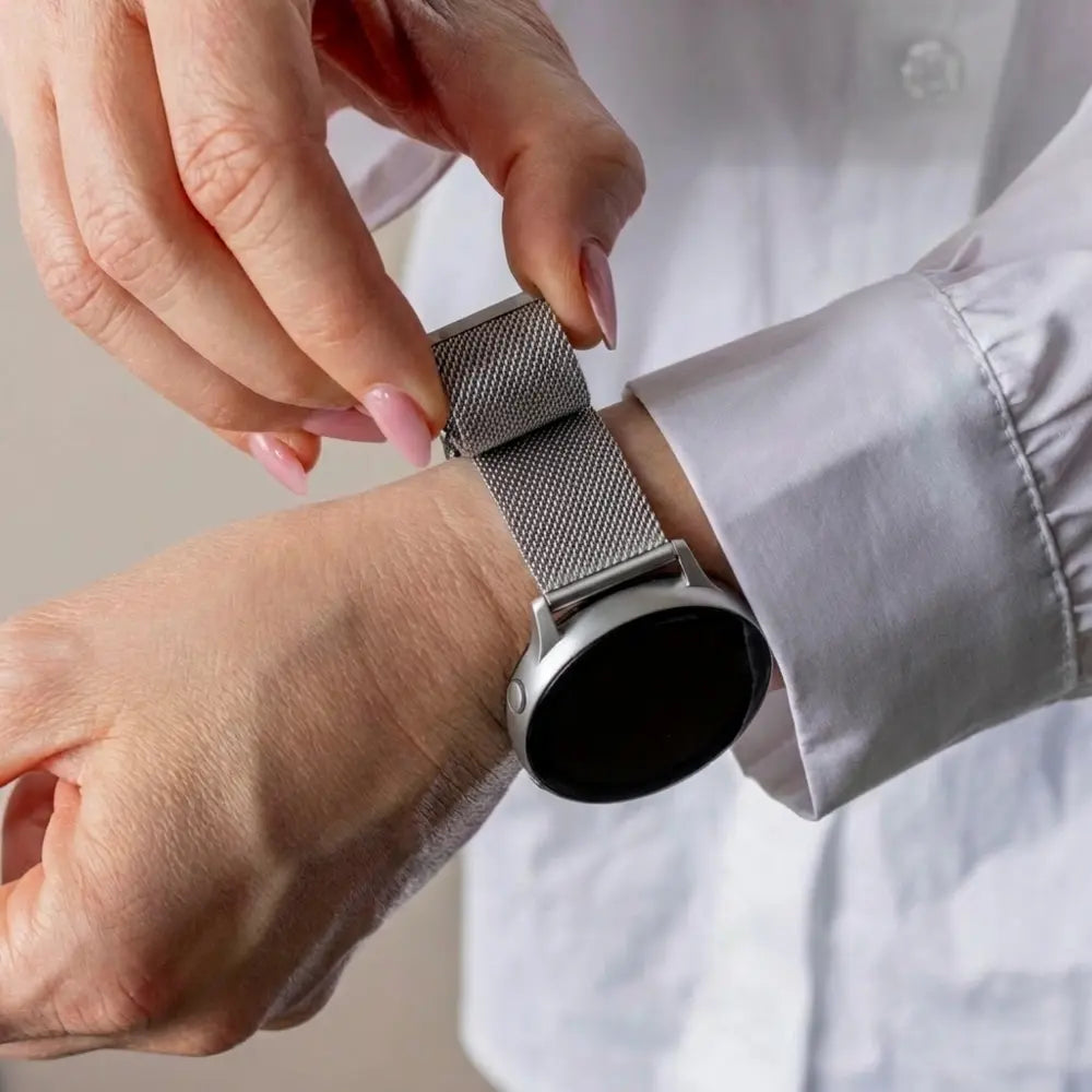 Samsung Galaxy Watch 4 40mm Silver Milanese Watch Strap